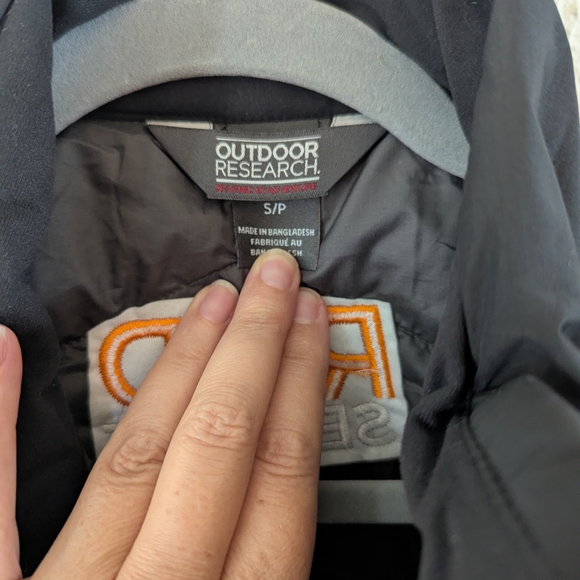 Black Outdoor Research Vest - Picture 4 of 7